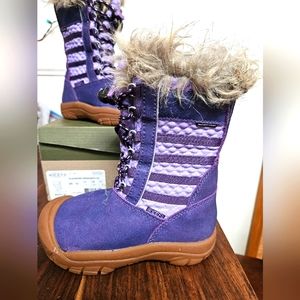 Brand New! Little Girls / Toddler Size 12 Keen Snow Boots Purple with Fur Trim